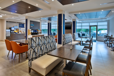 Breakfast Seating 1 low res