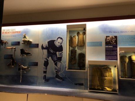 RS13007 original hockey hall of fame scr