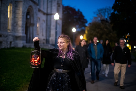 RS22855 Haunted walk at Queens University lpr