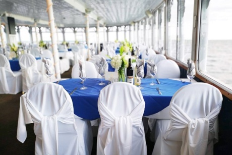 Ktic weddings queen centrepiece